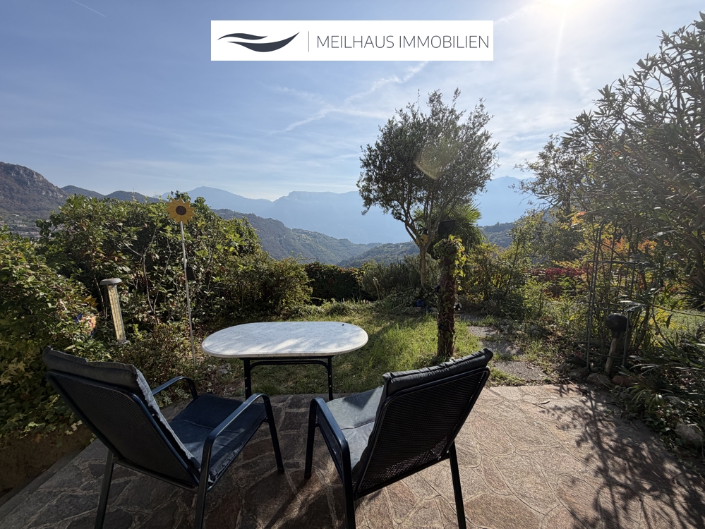 Terrasse mit Bergblick
